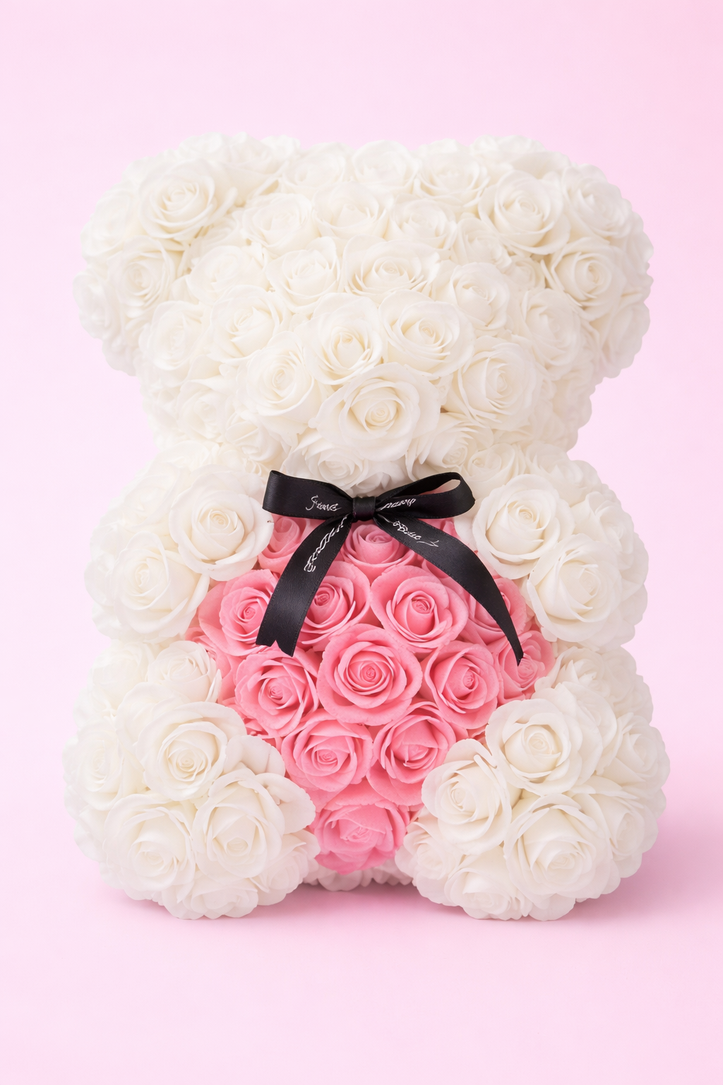 Kwiatowy Miś z Róż - Idealny Prezent na Każdą Okazję